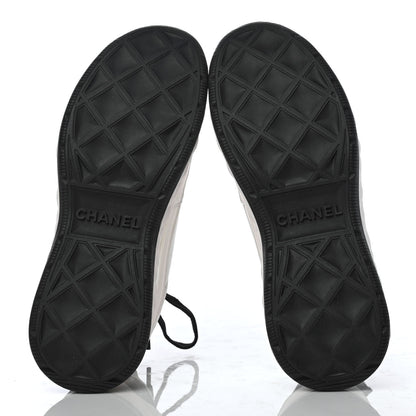 Chanel Velvet Calfskin Mixed Fibers CC Sneakers 38 Ivory Black 4 of 4