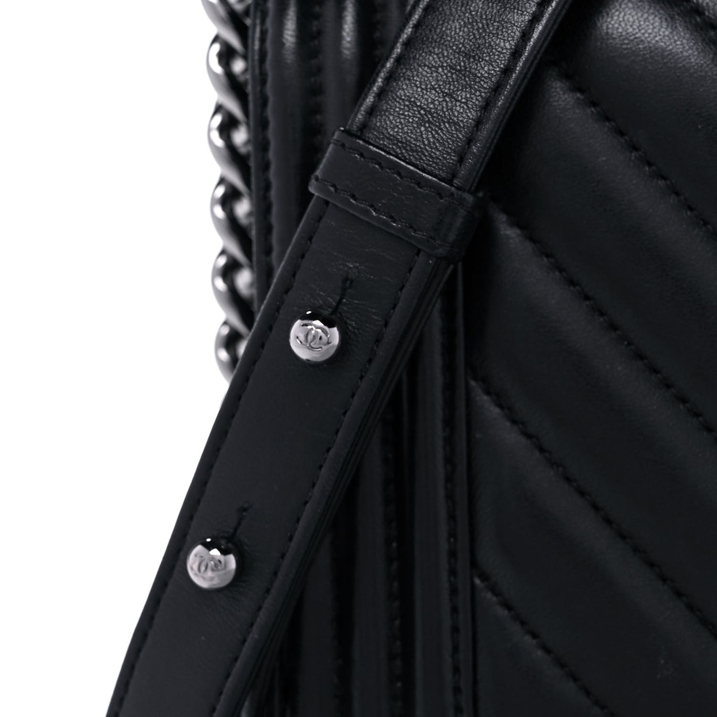 Calfskin Chevron Quilted Medium Boy Flap Black