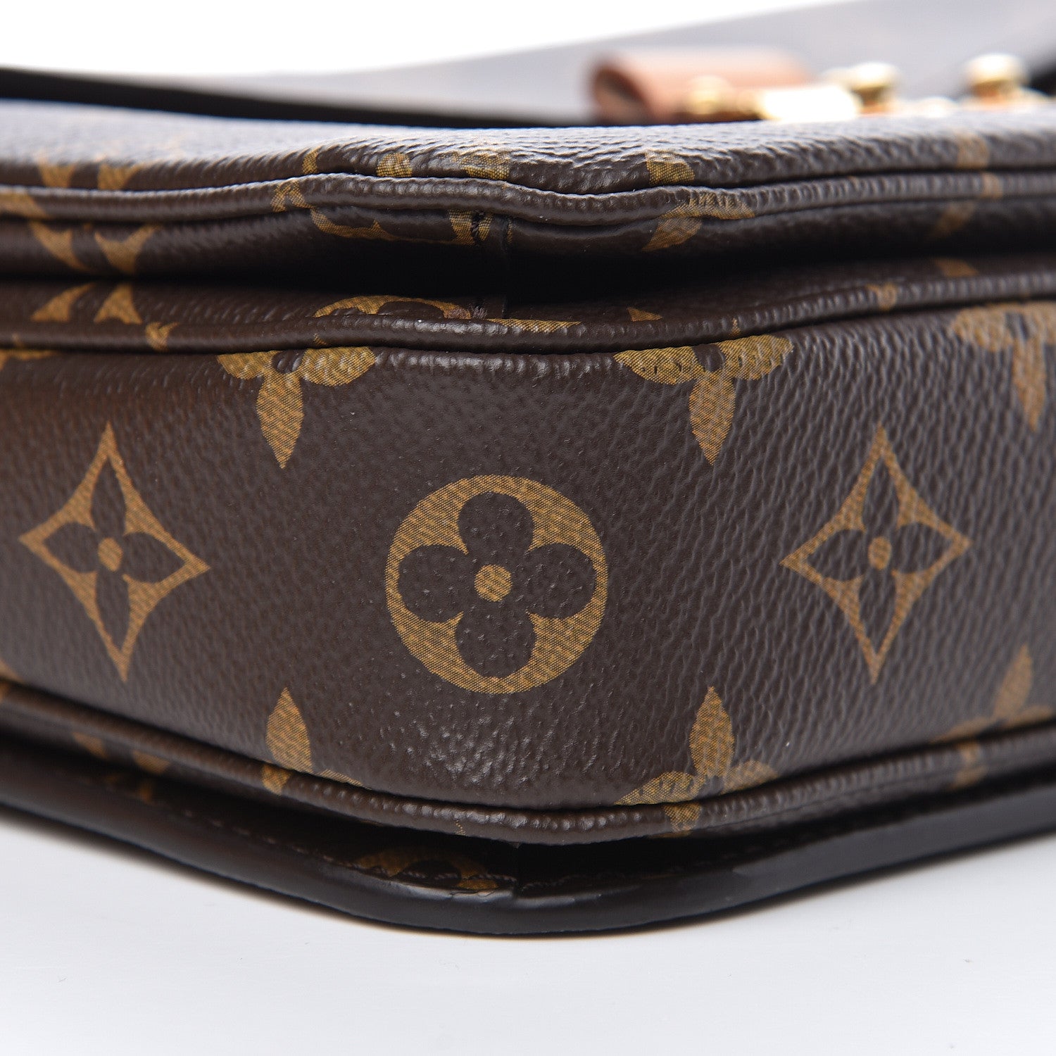 Louis Vuitton Monogram Pochette Metis 8 of 13