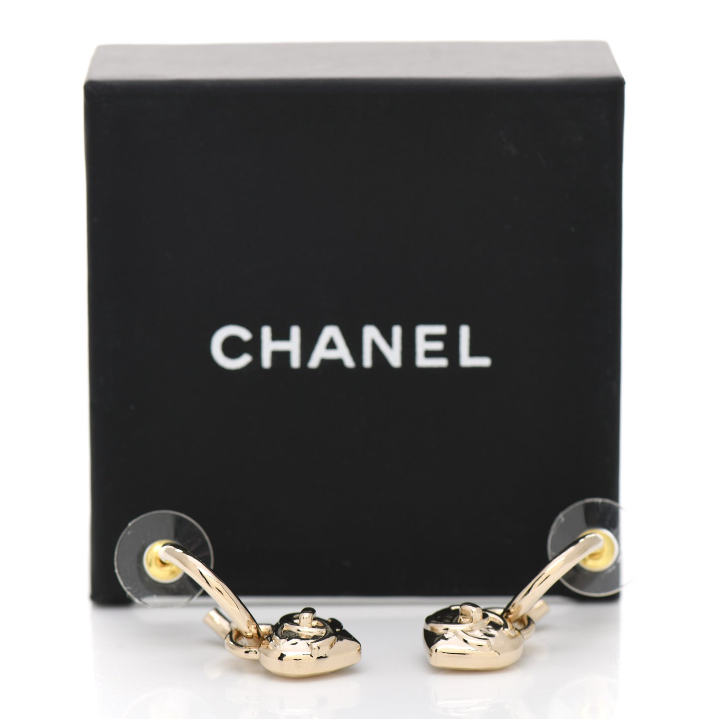 Metal CC Heart Drop Earrings Gold