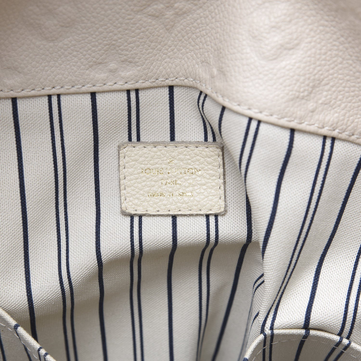 Louis Vuitton Empreinte Artsy MM Neige 6 of 11