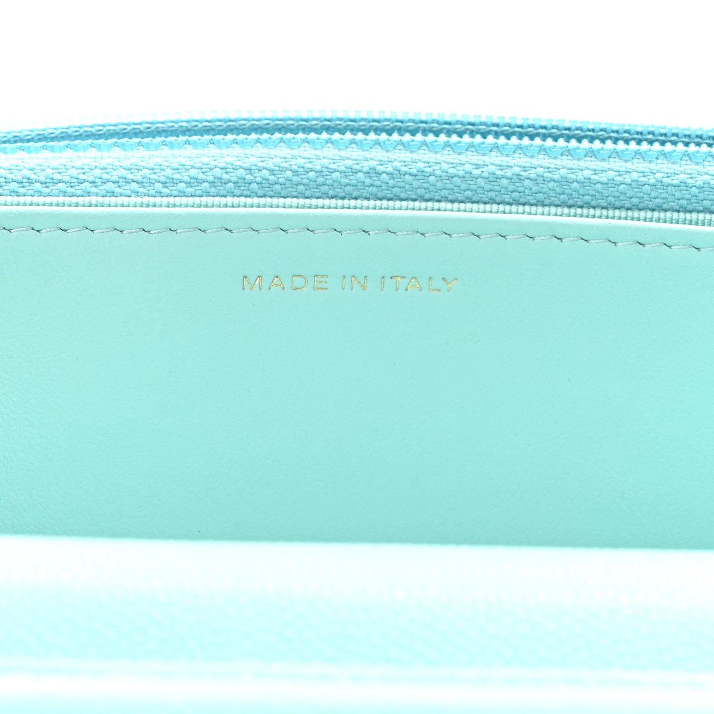 Caviar Quilted Wallet On Chain WOC Light Blue