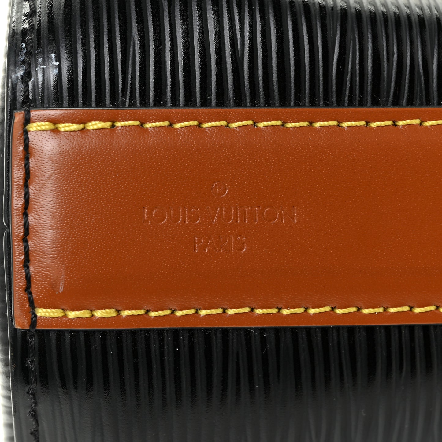 Epi Twist Bucket Black