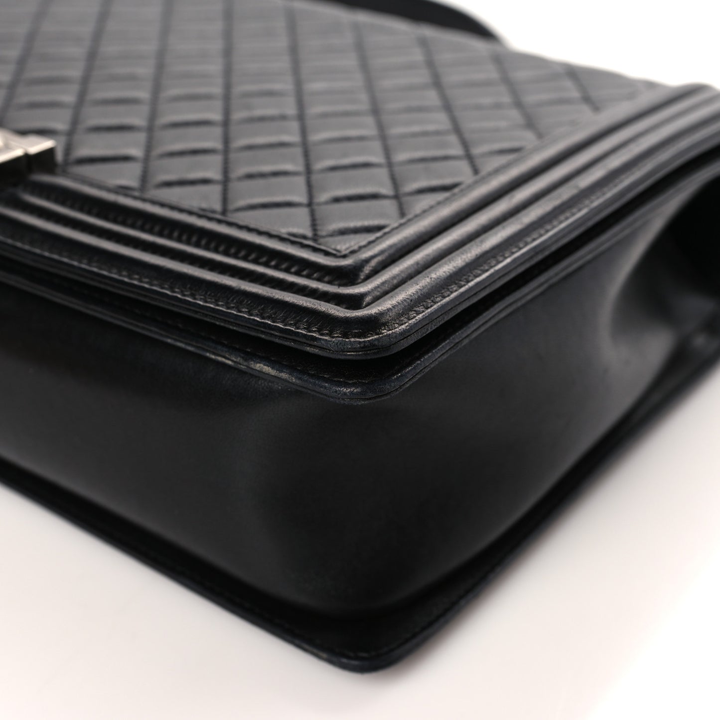 Calfskin Quilted Large Boy Flap Black