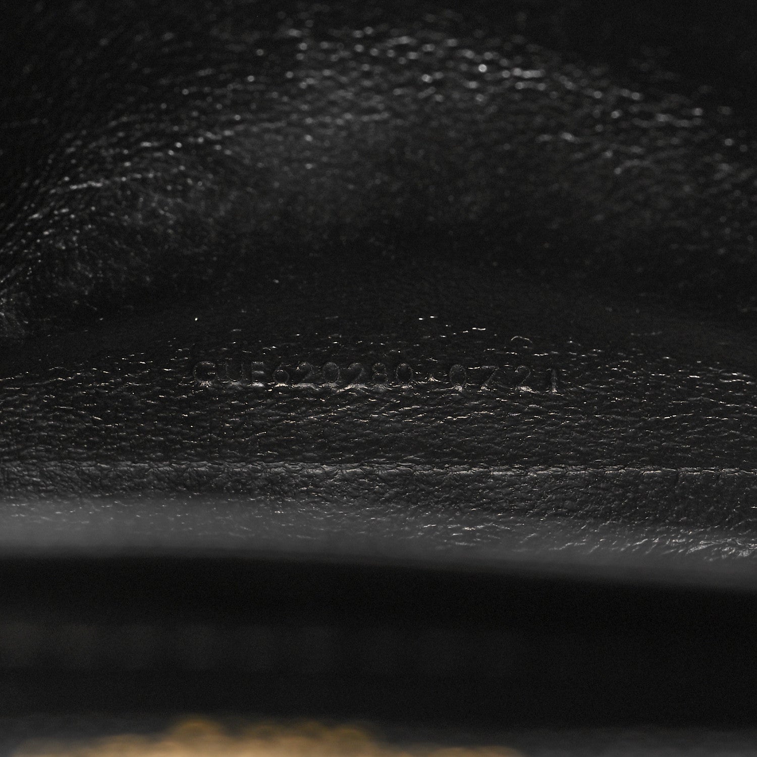Saint Laurent Grain De Poudre Mixed Matelasse Triquilt Monogram Chain Wallet Black 8 of 12