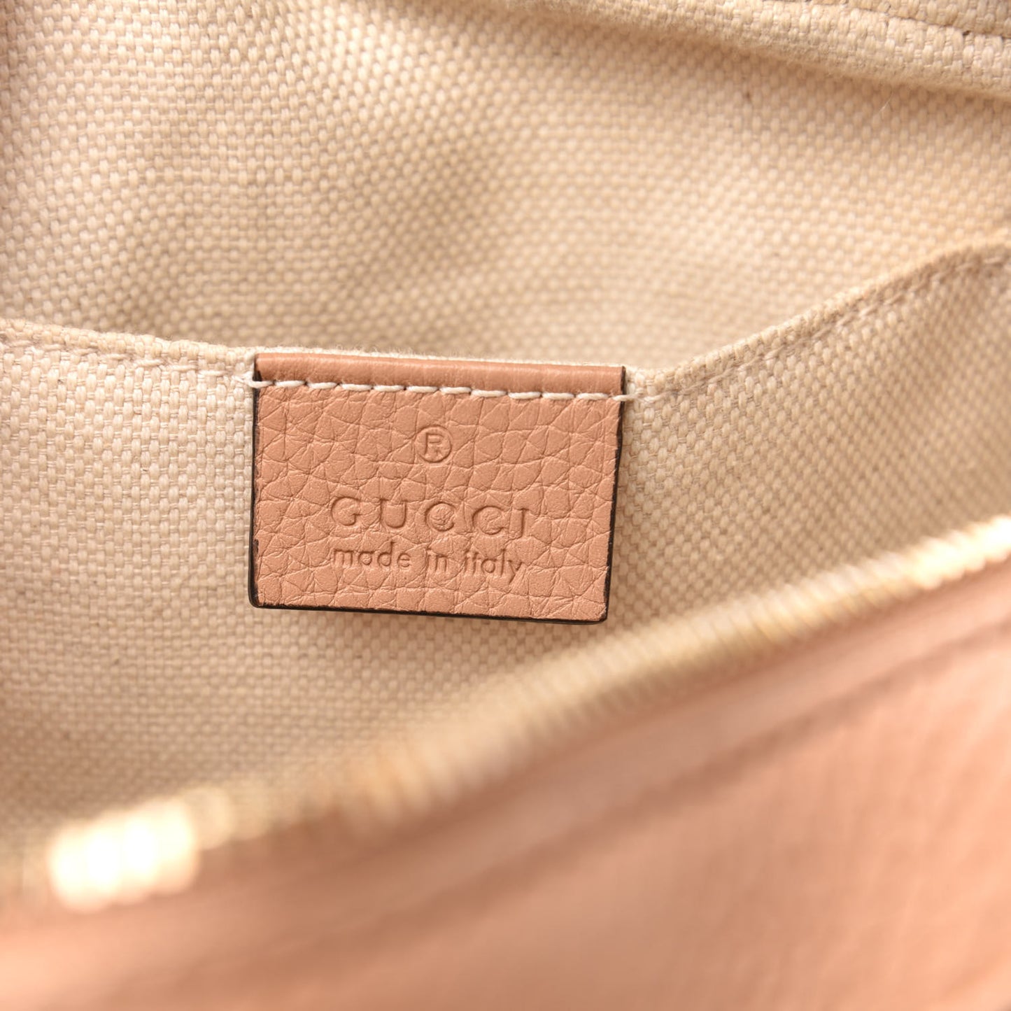 Pebbled Calfskin Small Soho Disco Bag Camelia