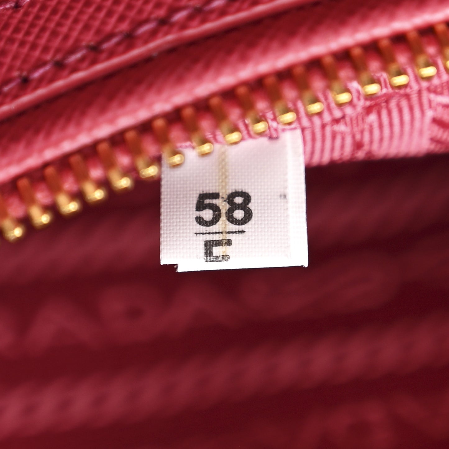Saffiano Lux Medium Tote Peonia