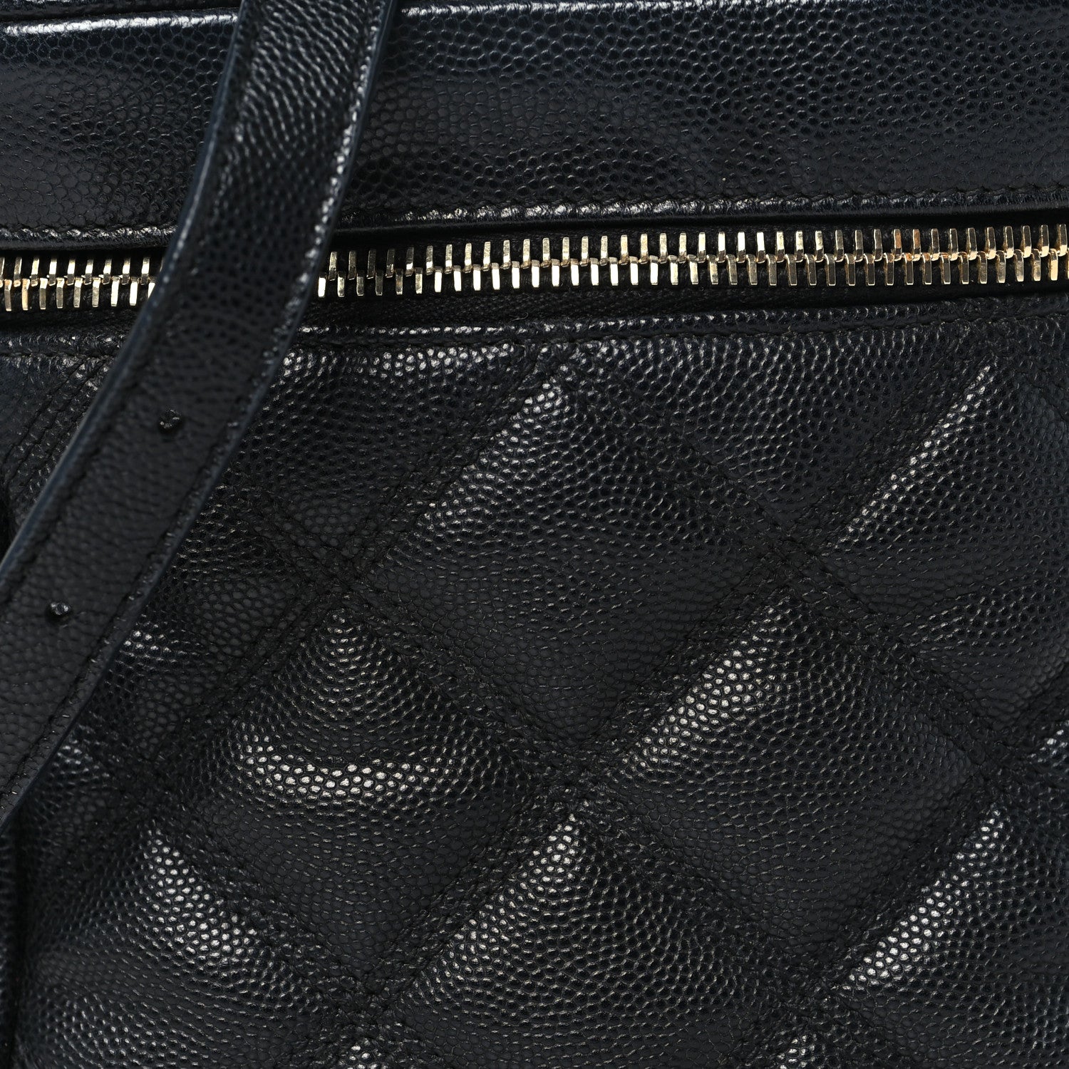 Saint Laurent Grain de Poudre Quilted 80's Vanity Bag Black 7 of 9