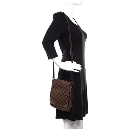 Louis Vuitton Damier Ebene Musette Salsa 2 of 9