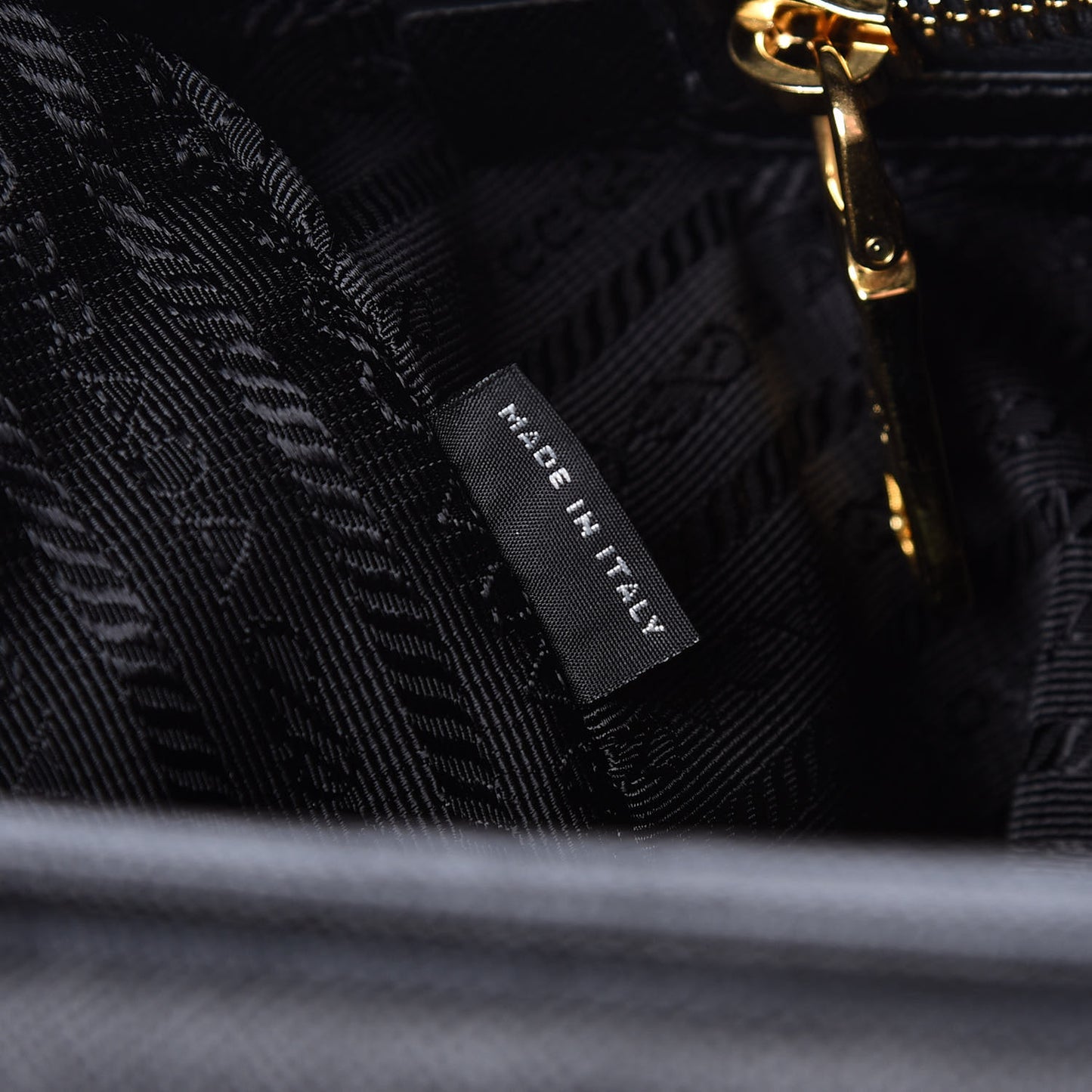 Saffiano Lux Bauletto Nero Black