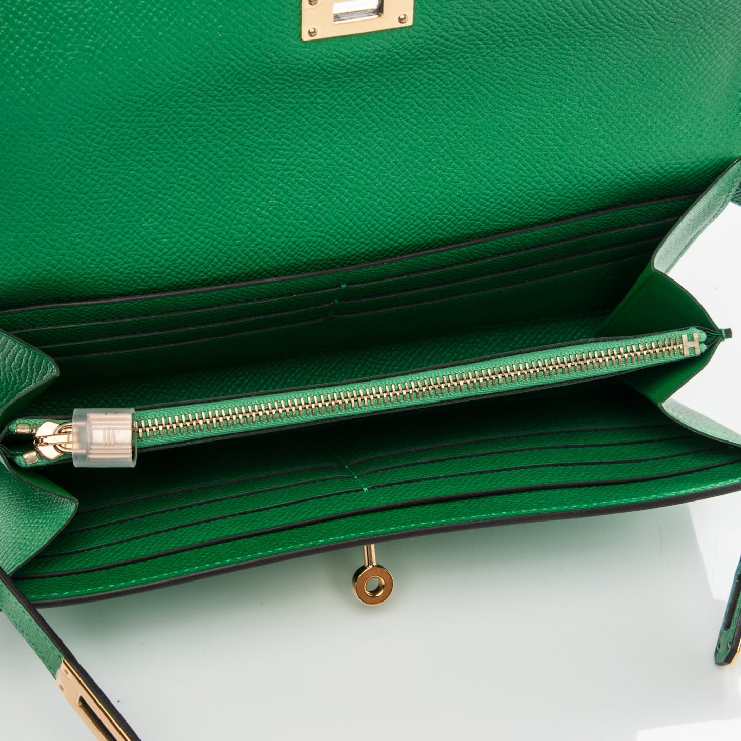 Epsom Kelly Longue Wallet Bambou