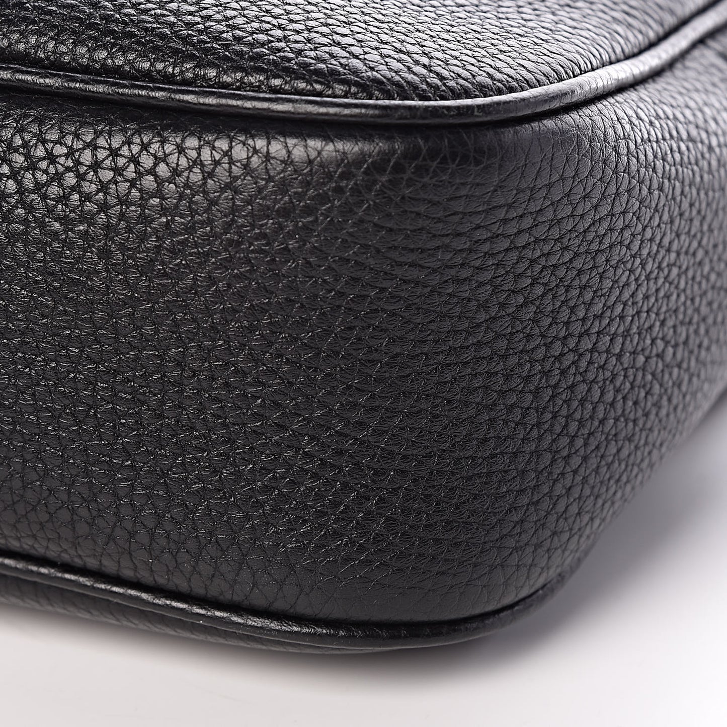 Pebbled Calfskin Small Soho Disco Bag Black