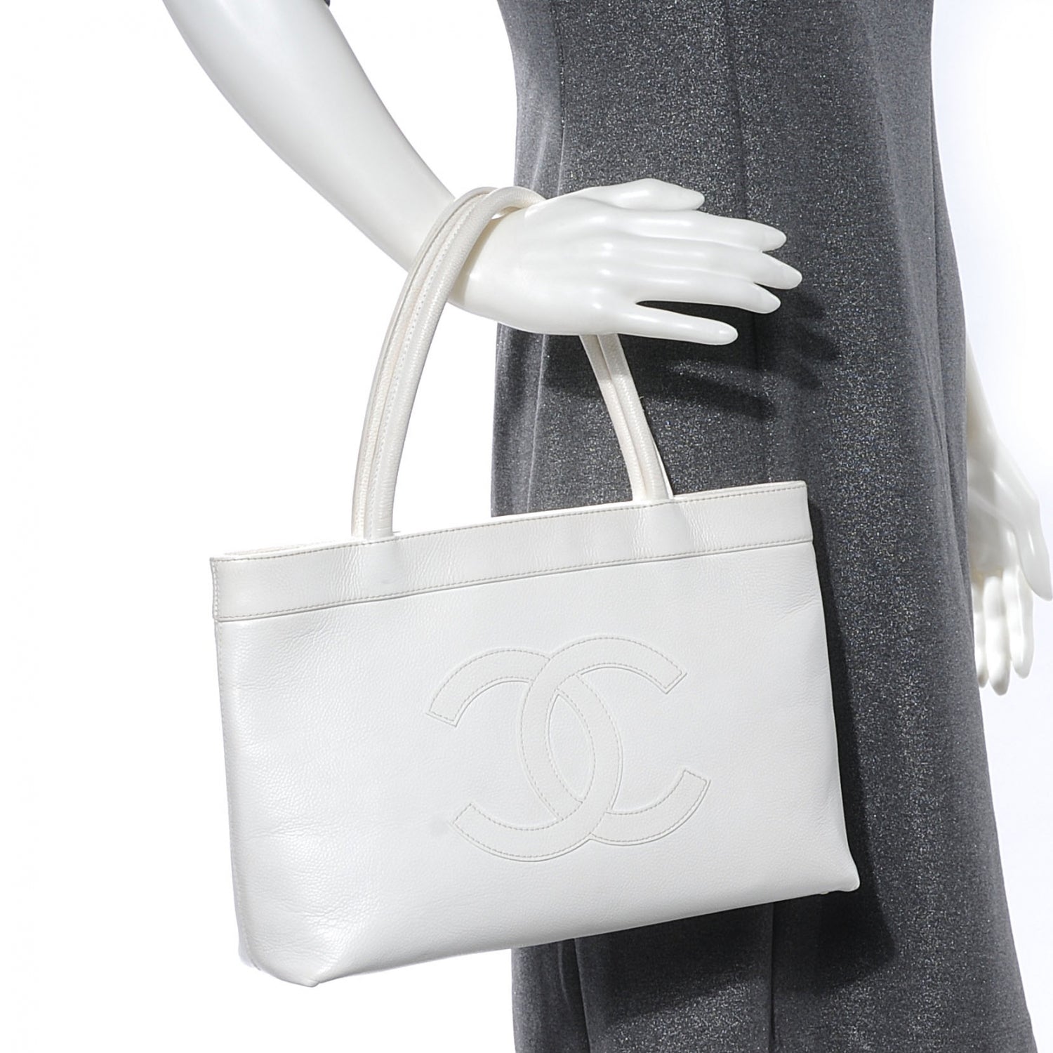 Chanel Caviar Tote White 2 of 7