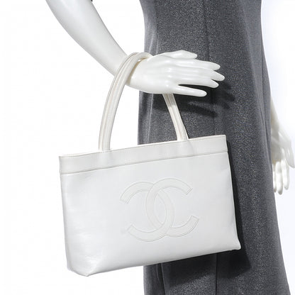 Chanel Caviar Tote White 2 of 7
