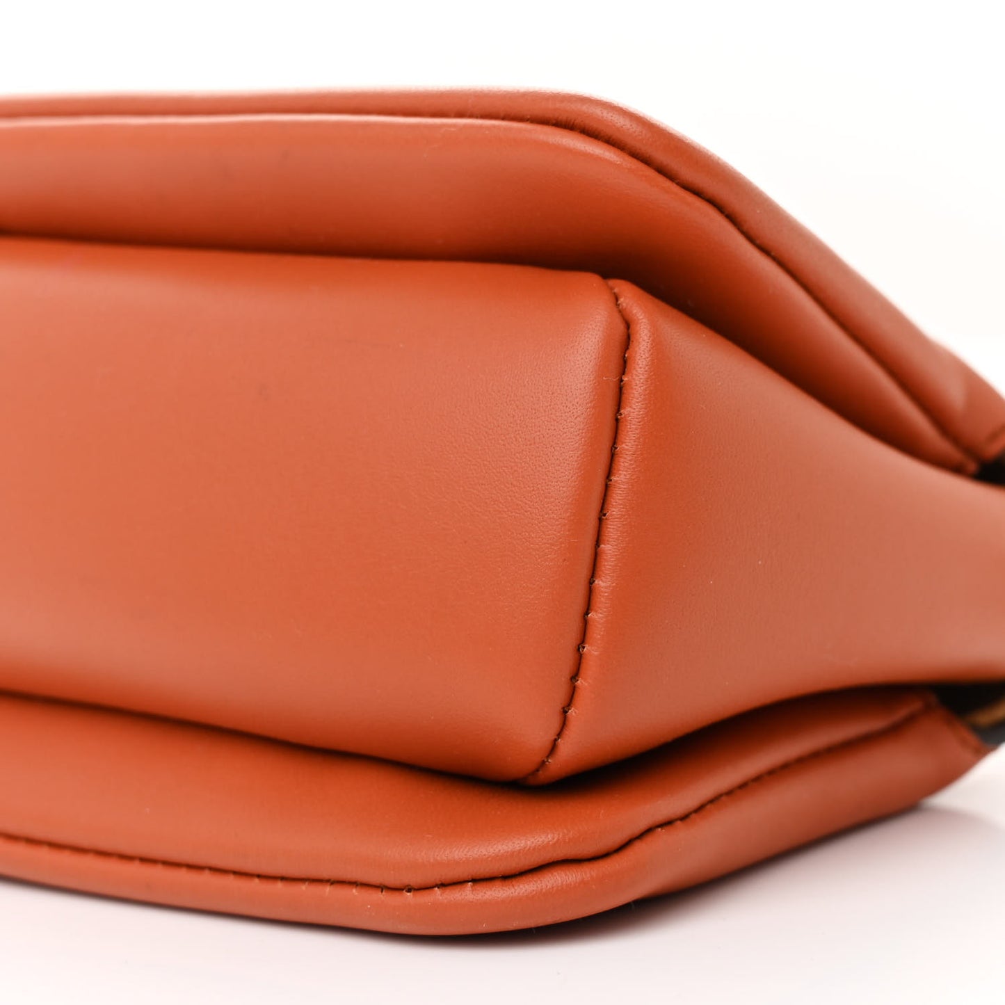 Calfskin Mode Travia Pouch Bombay Brown