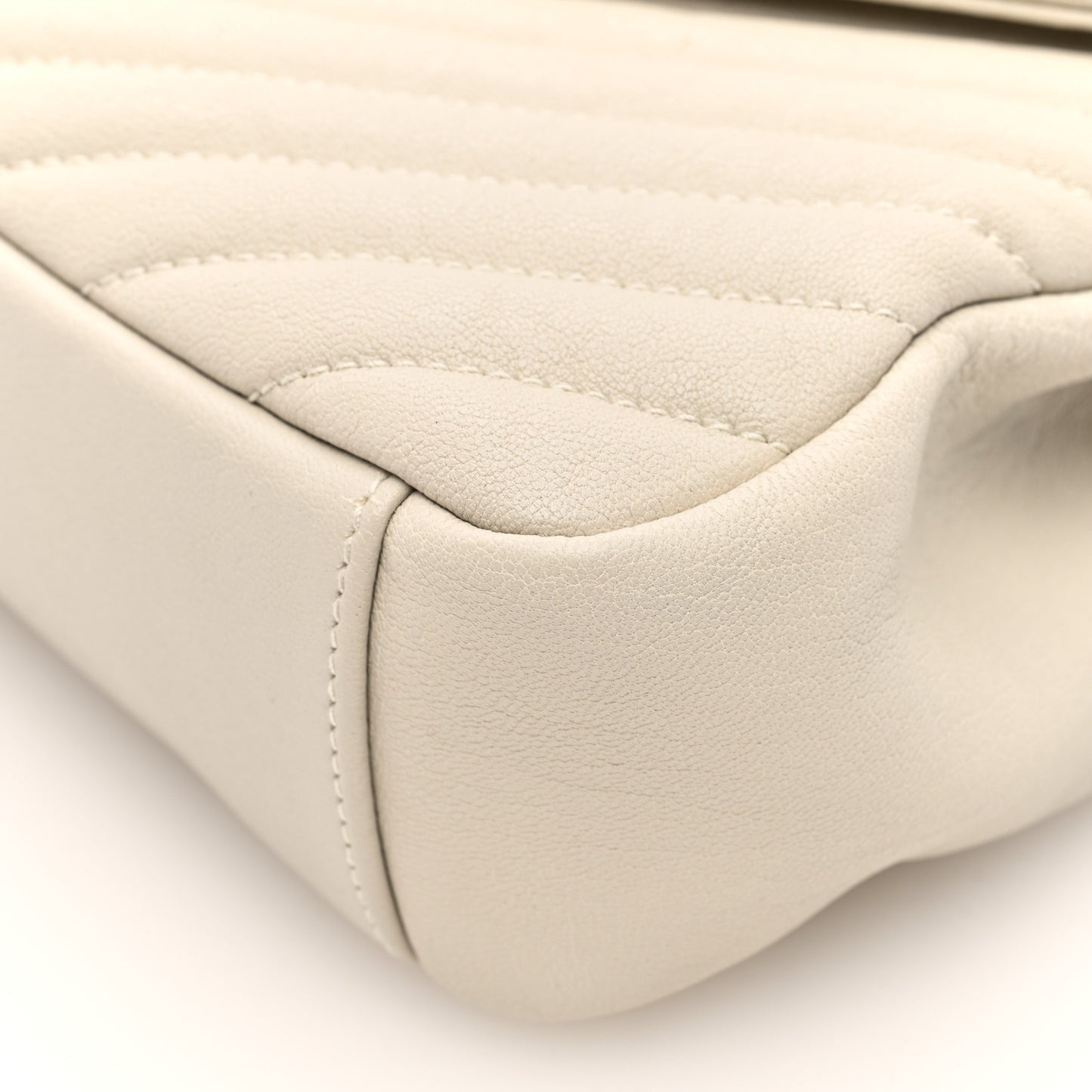 Sheepskin Matelasse Chevron Monogram Medium College Bag Crema Soft