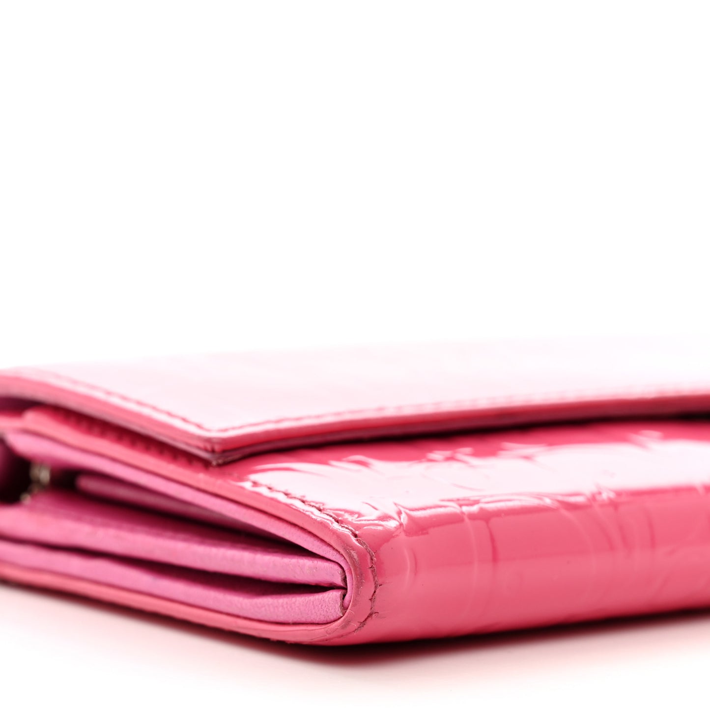 Patent Ultimate Rendez-vous Chain Wallet Fuchsia