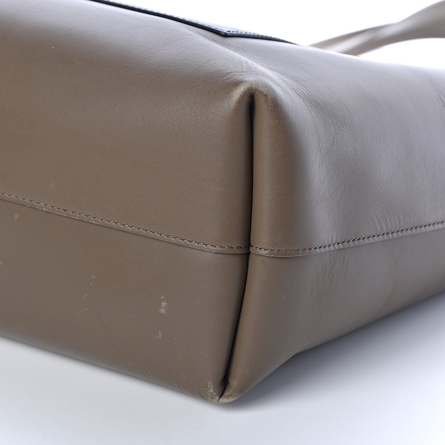 Calfskin Pocket Tote M Khaki and Black