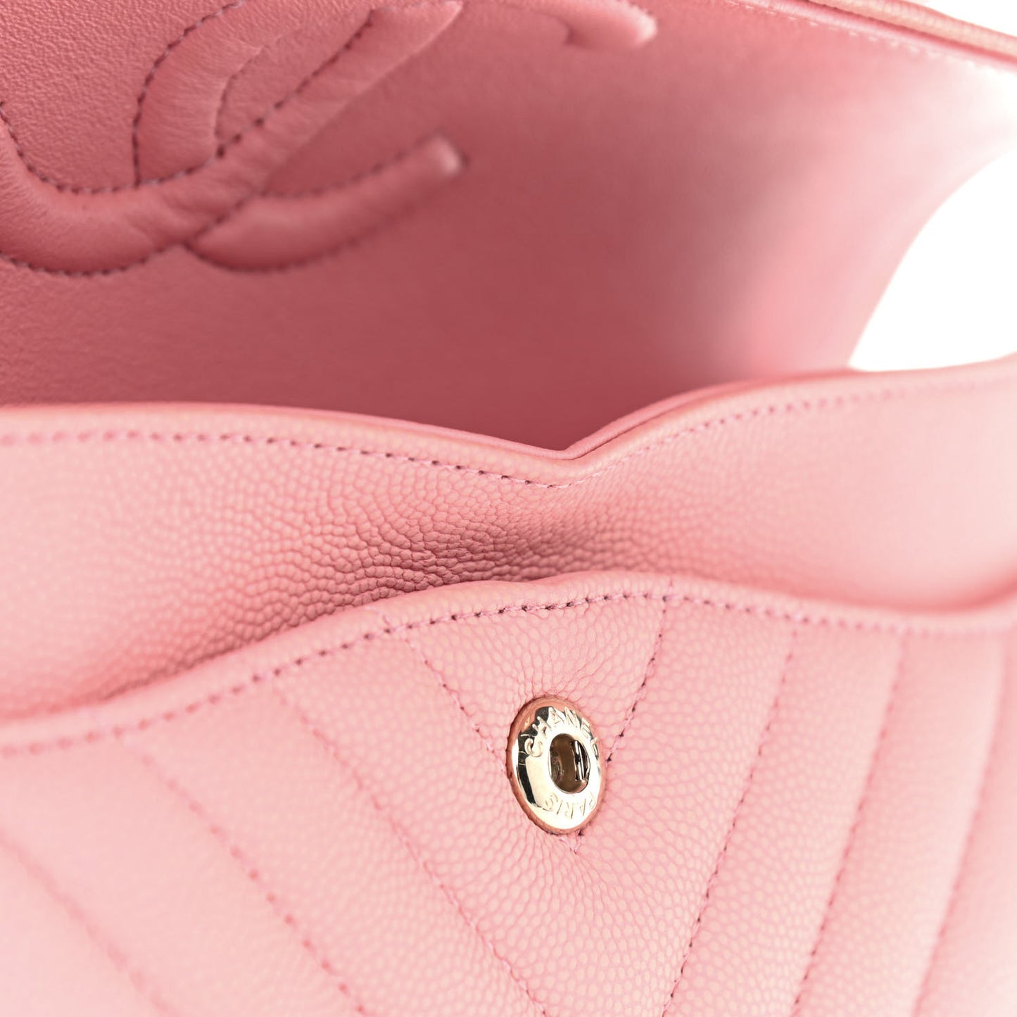 Caviar Flat Chevron Quilted Medium Double Flap Pink