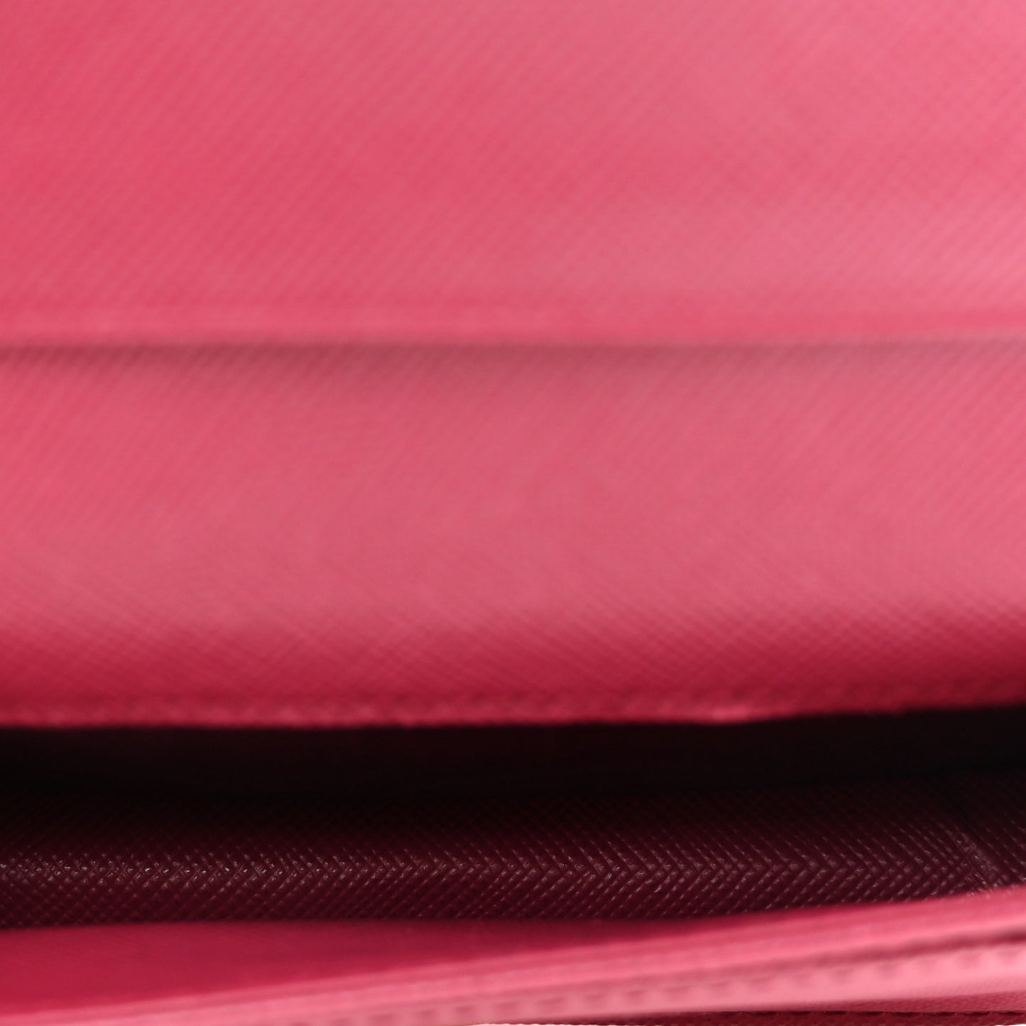 Saffiano Metal Bi-Fold Card Holder Wallet Peonia