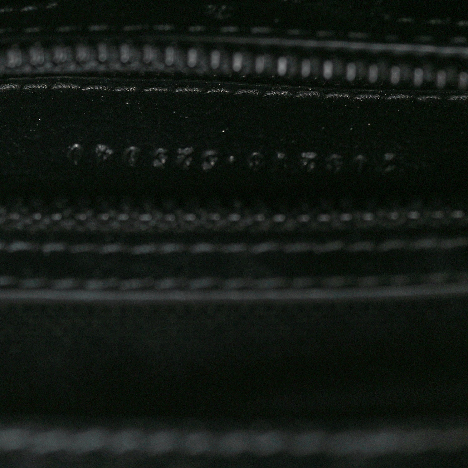 Gucci Textured Dollar Calfskin Web Monochrome Large Diana Tote Bag Black 7 of 9