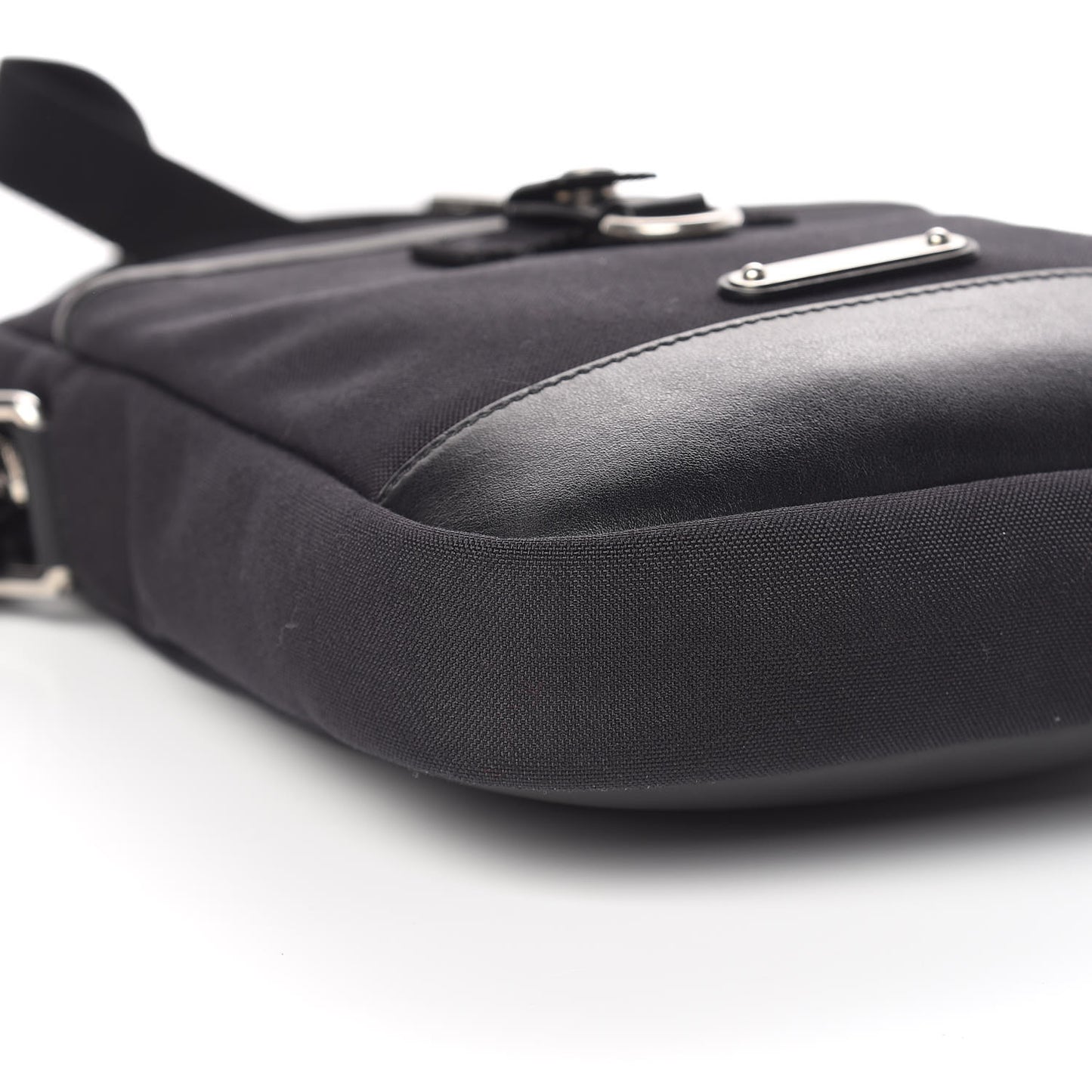 Canvas Rivington Race Pouch Black