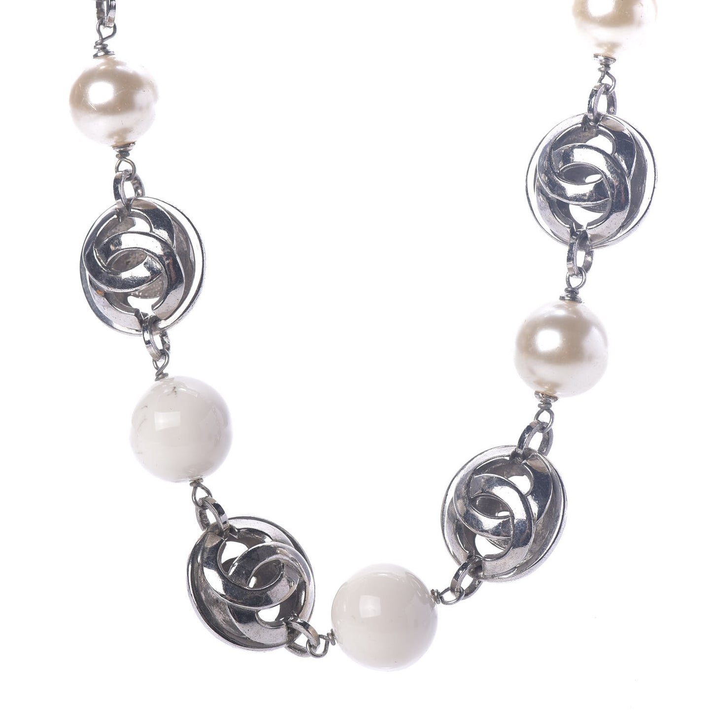 Resin Bead Pearl CC Short Necklace Silver