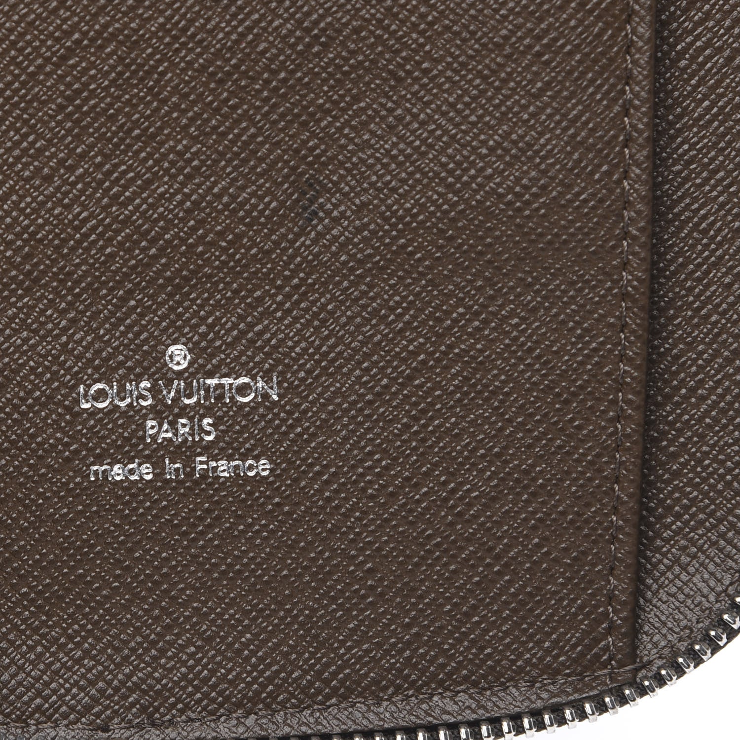 Louis Vuitton Taiga Atoll Travel Organizer Grizzli 6 of 10