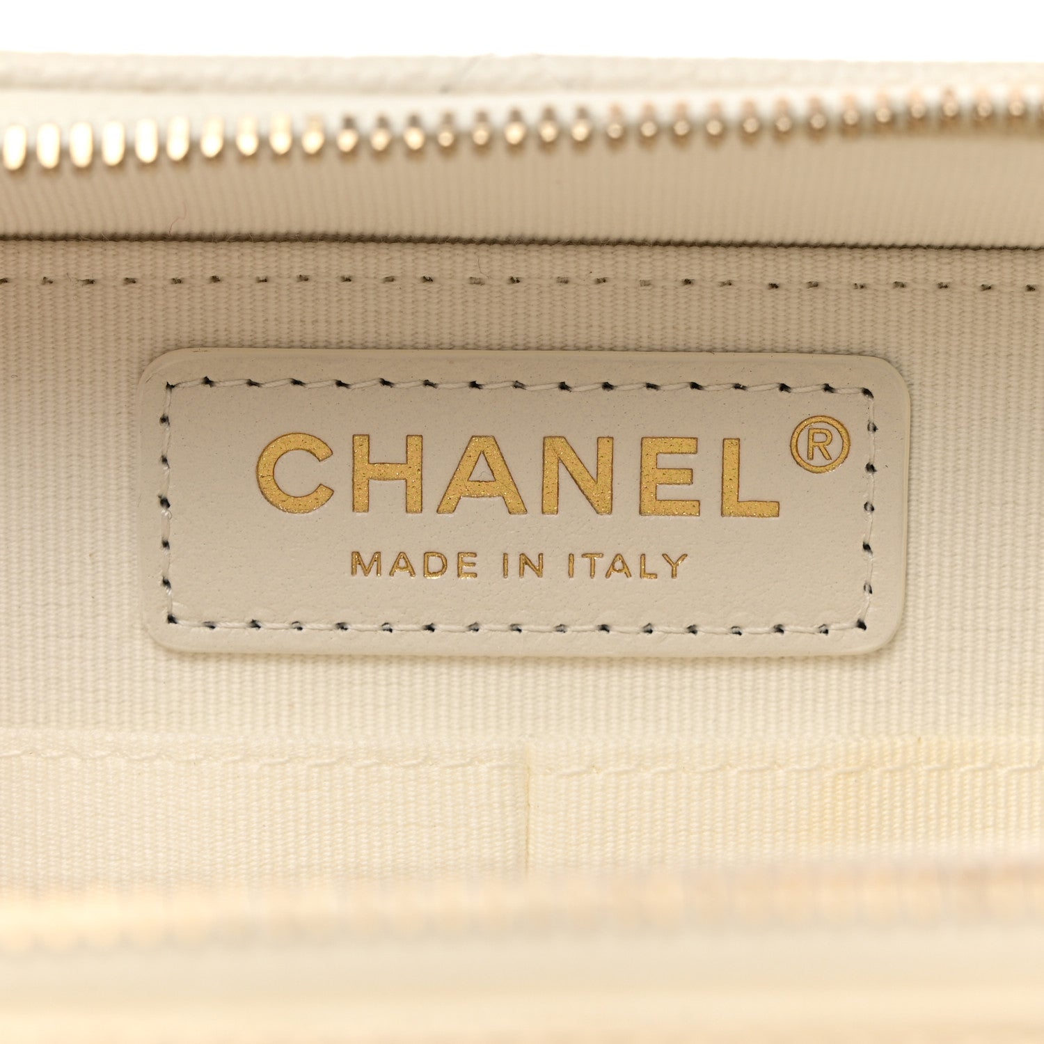 Chanel Caviar Quilted Top Handle Vanity Case White 7 of 12