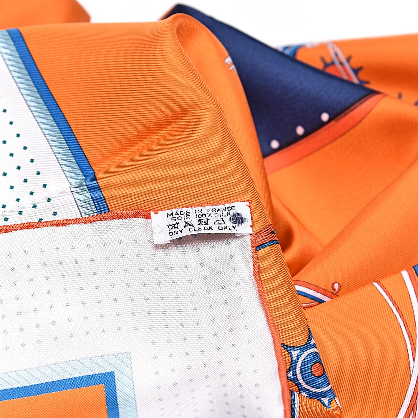 Silk Les Volttures A Transformation Scarf 90 Orange Blanc Bleu