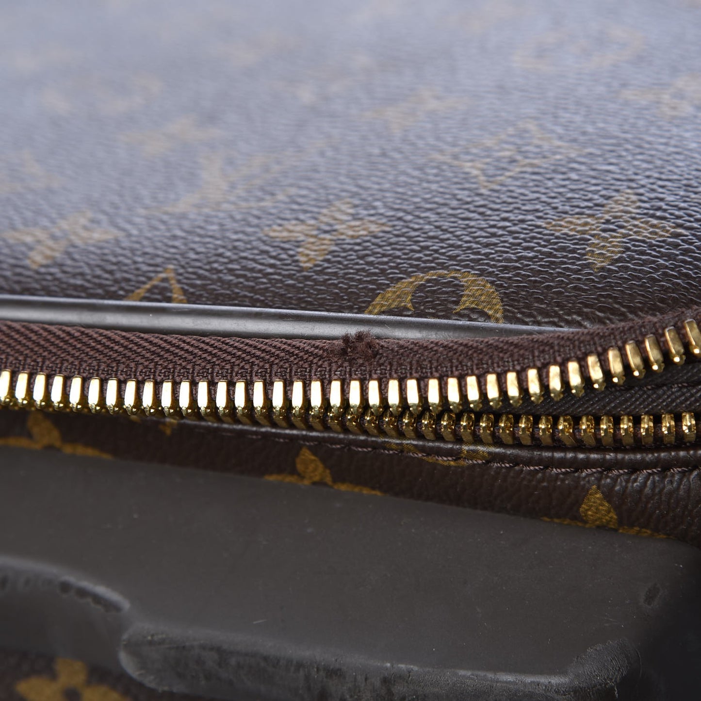 Monogram Pegase 70