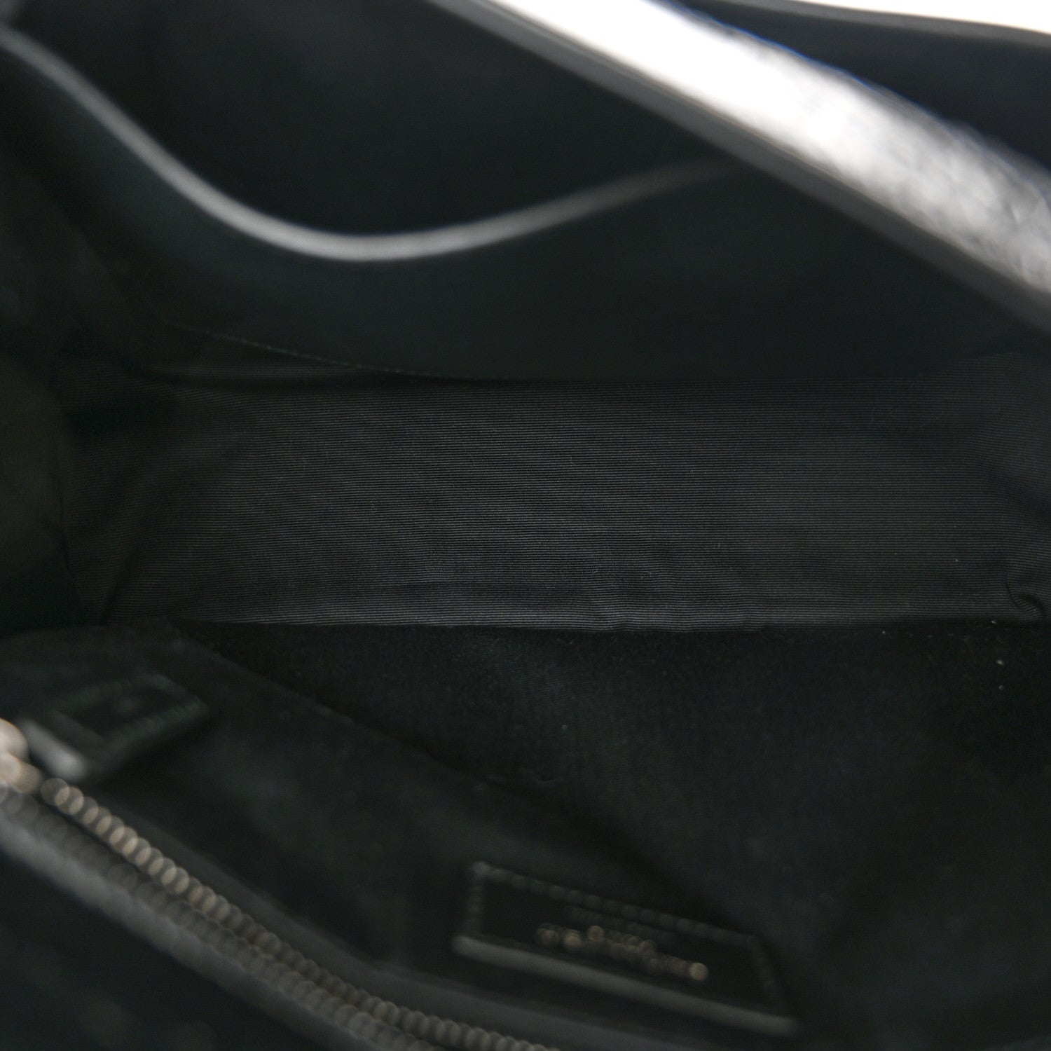 Saint Laurent Crinkled Calfskin Matelasse Monogram Medium Niki Chain Satchel Black 5 of 10