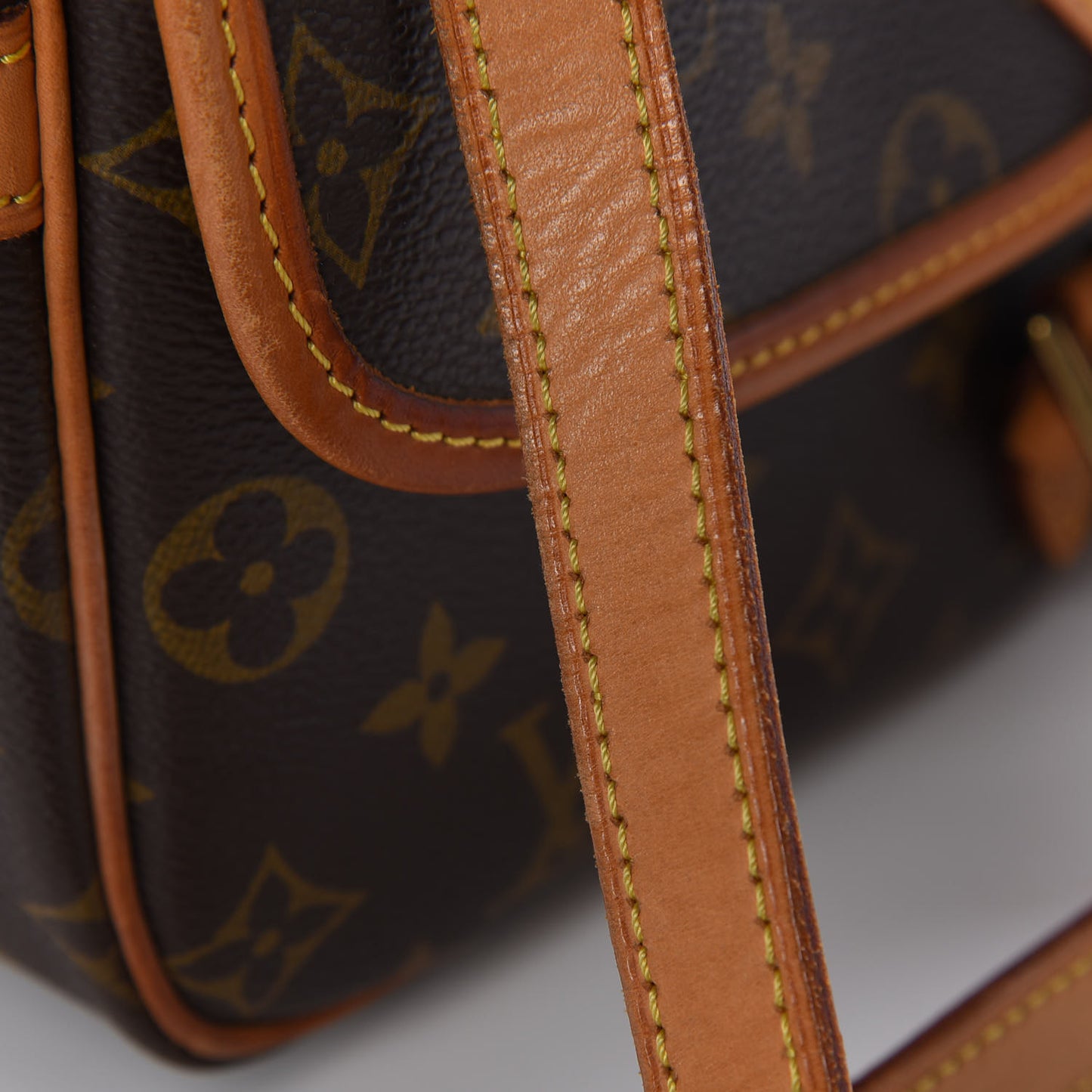Monogram Sologne