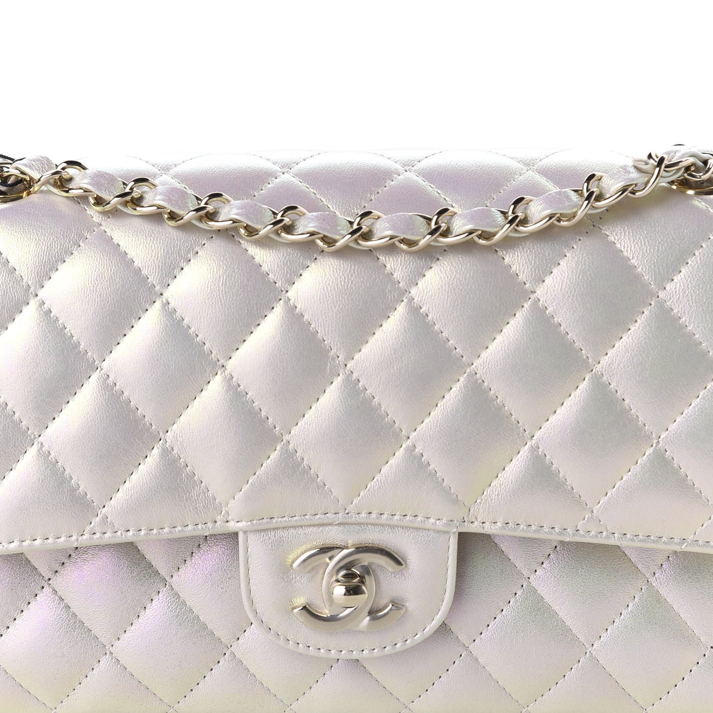 Iridescent Lambskin Quilted Medium Double Flap Ivory