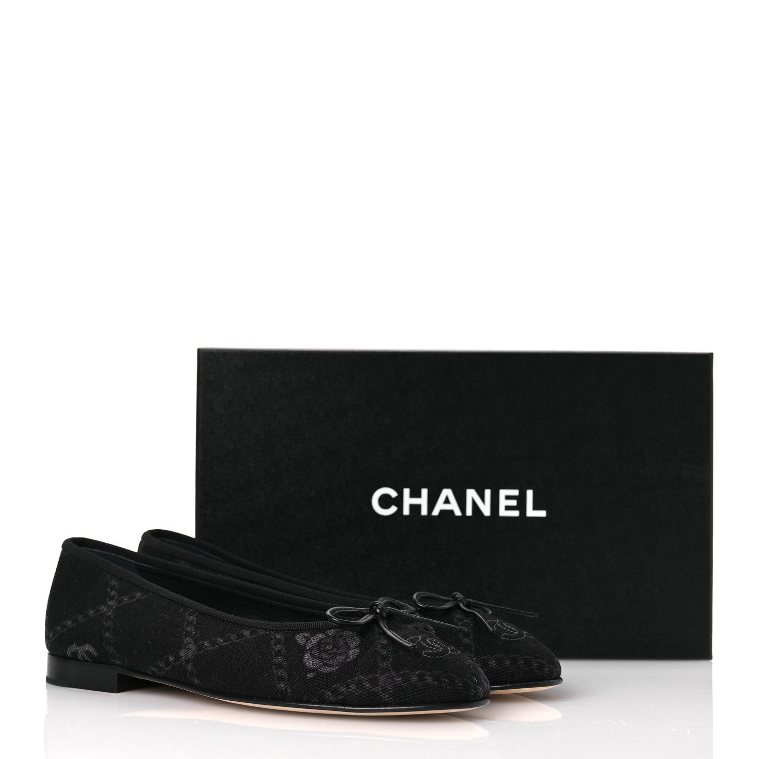 Chanel Denim Printed Cap Toe Ballerina Flats 38.5 Black White 11 of 11