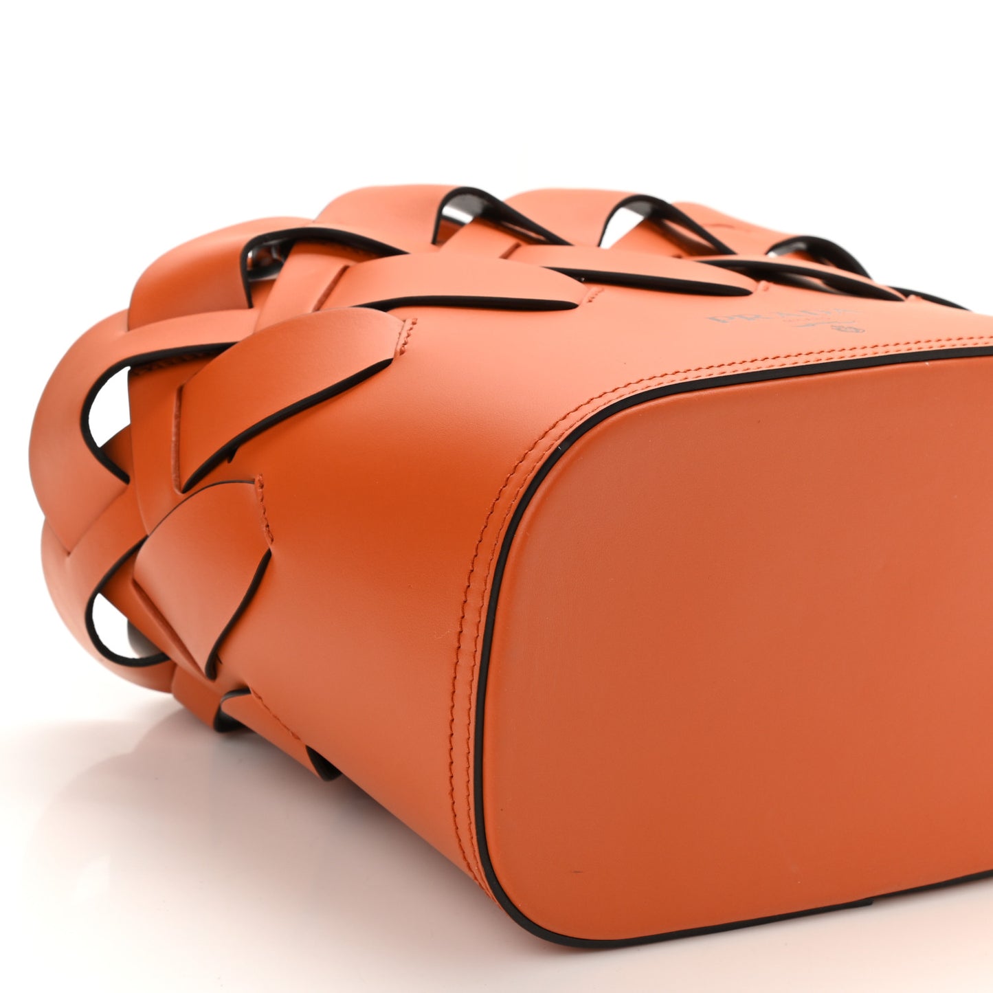 Vitello Intreccio Tote Bag Papaya Black