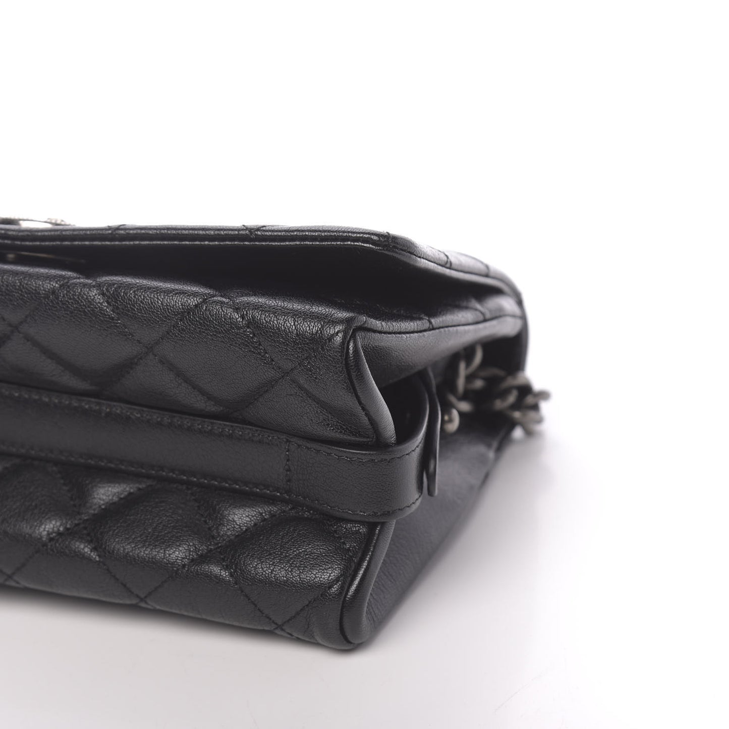 Goatskin Quilted Medium City Rock Flap Black