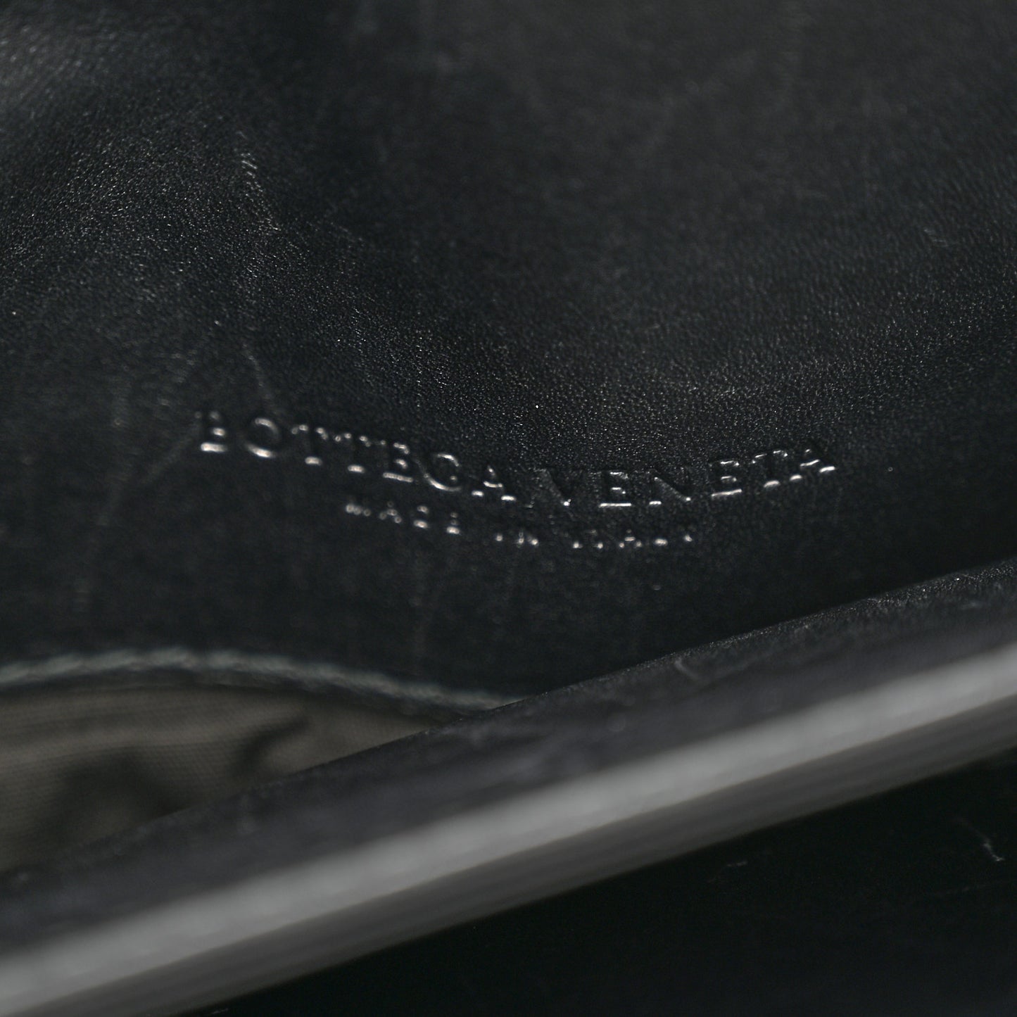 Intrecciato VN Briefcase Black
