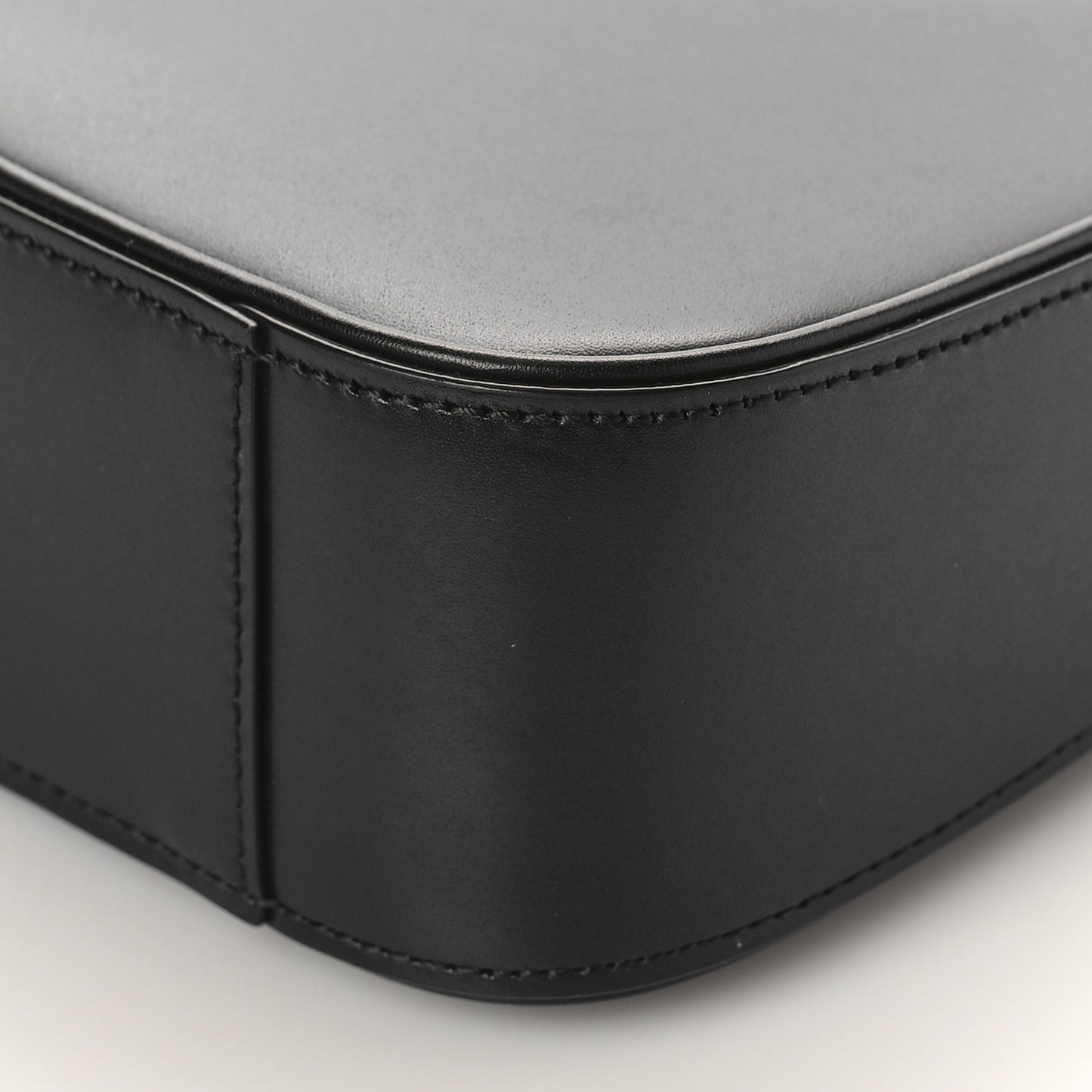 Smooth Calfskin Le 5 A 7 Hobo Black