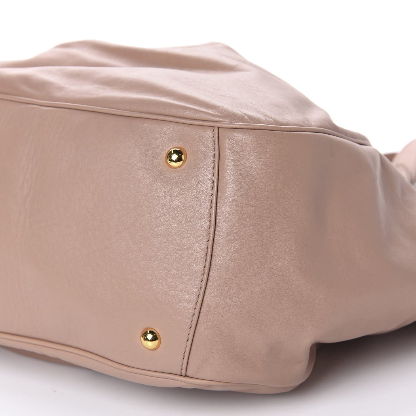 Vitello Lux Gathered Tote Cammeo