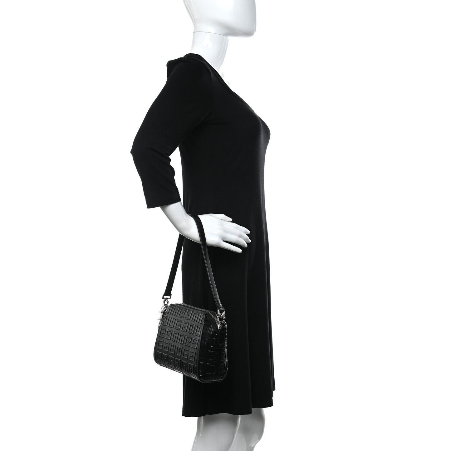 Calfskin Logo Embossed XS Antigona 4G Black