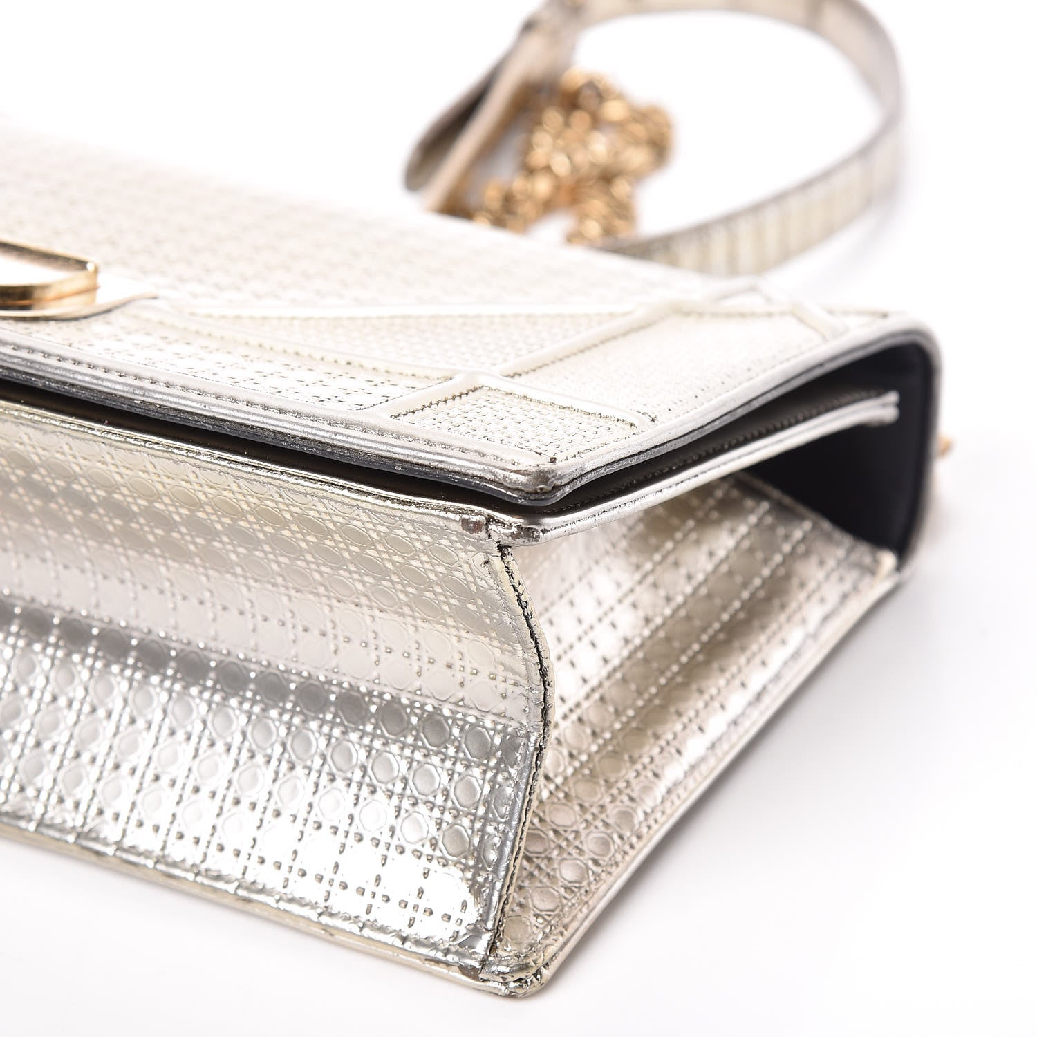 Christian Dior Metallic Patent Micro-Cannage Medium Diorama Flap Bag Gold 9 of 22