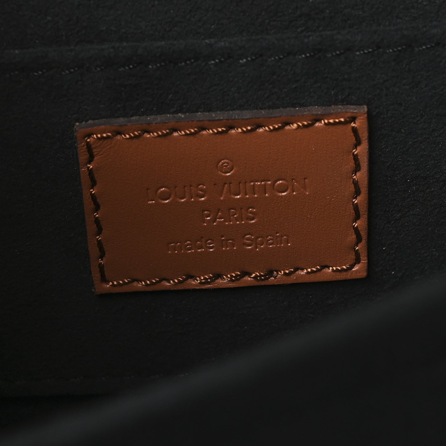 Reverse Monogram Dauphine Mini