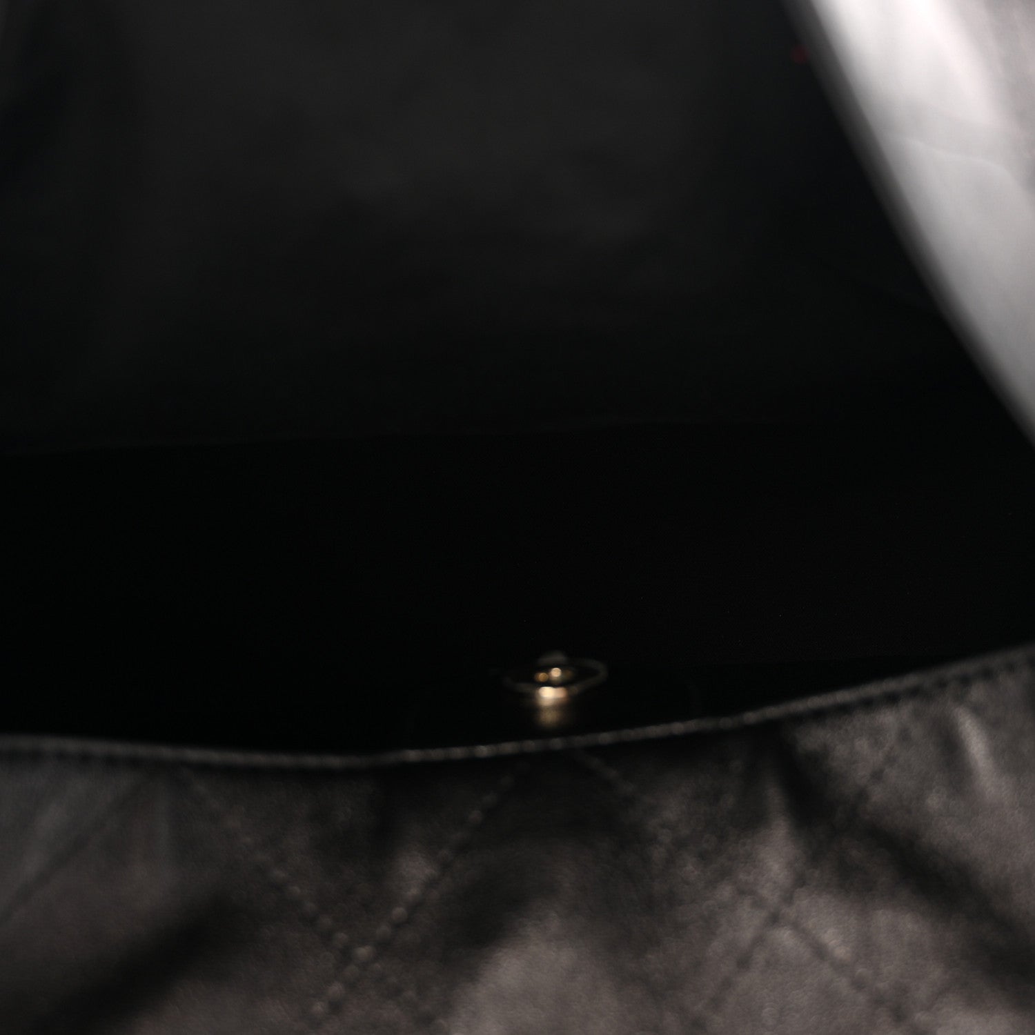 Chanel Shiny Lambskin Quilted Maxi Hobo Black 4 of 10