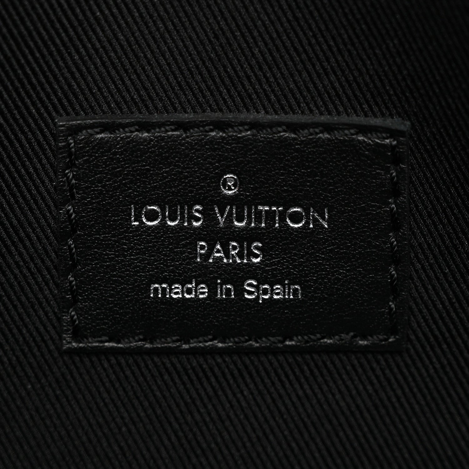 Louis Vuitton Damier Graphite 3D Studio Messenger 6 of 9