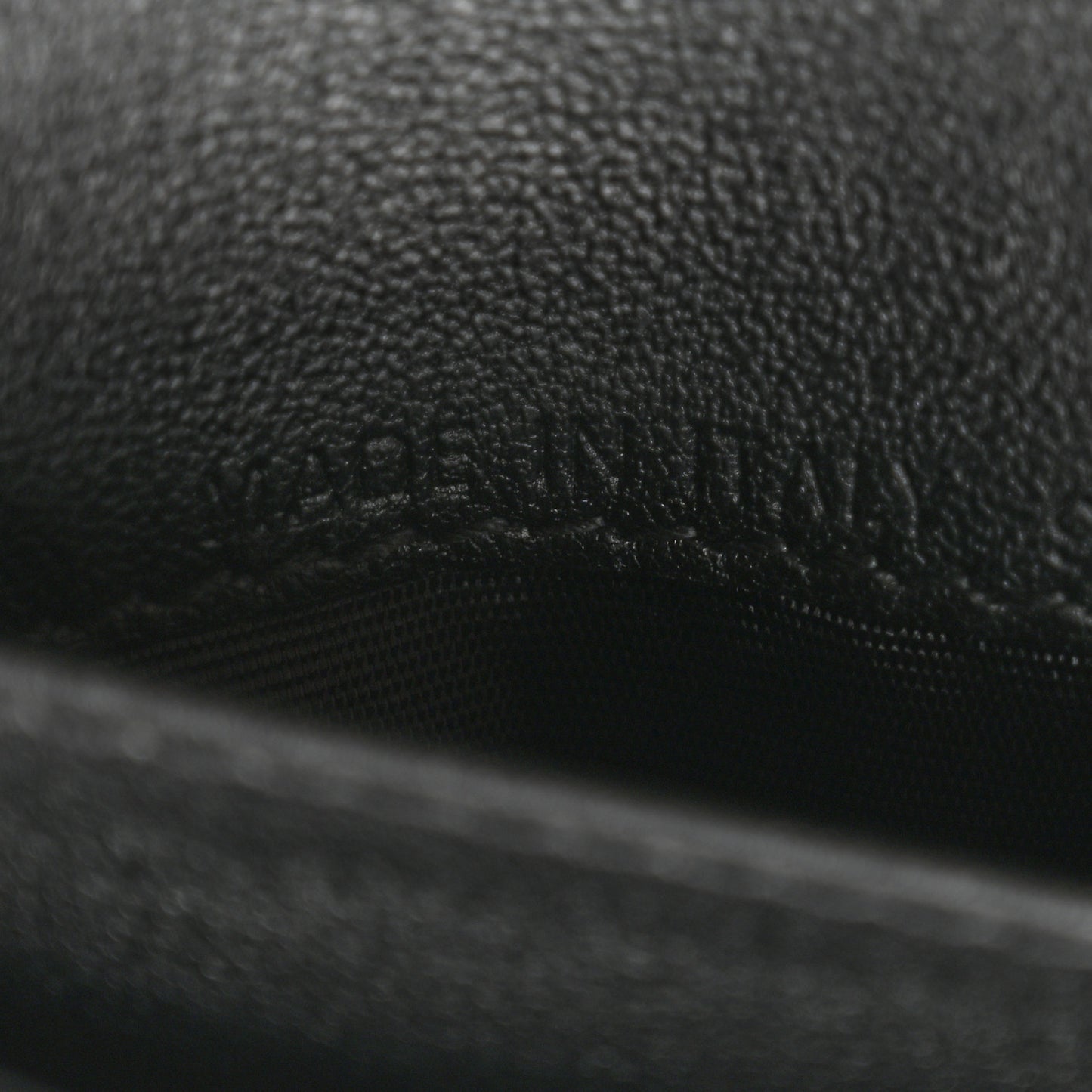 Grained Calfskin Supple Cannage Caro Dahlia Wallet Black