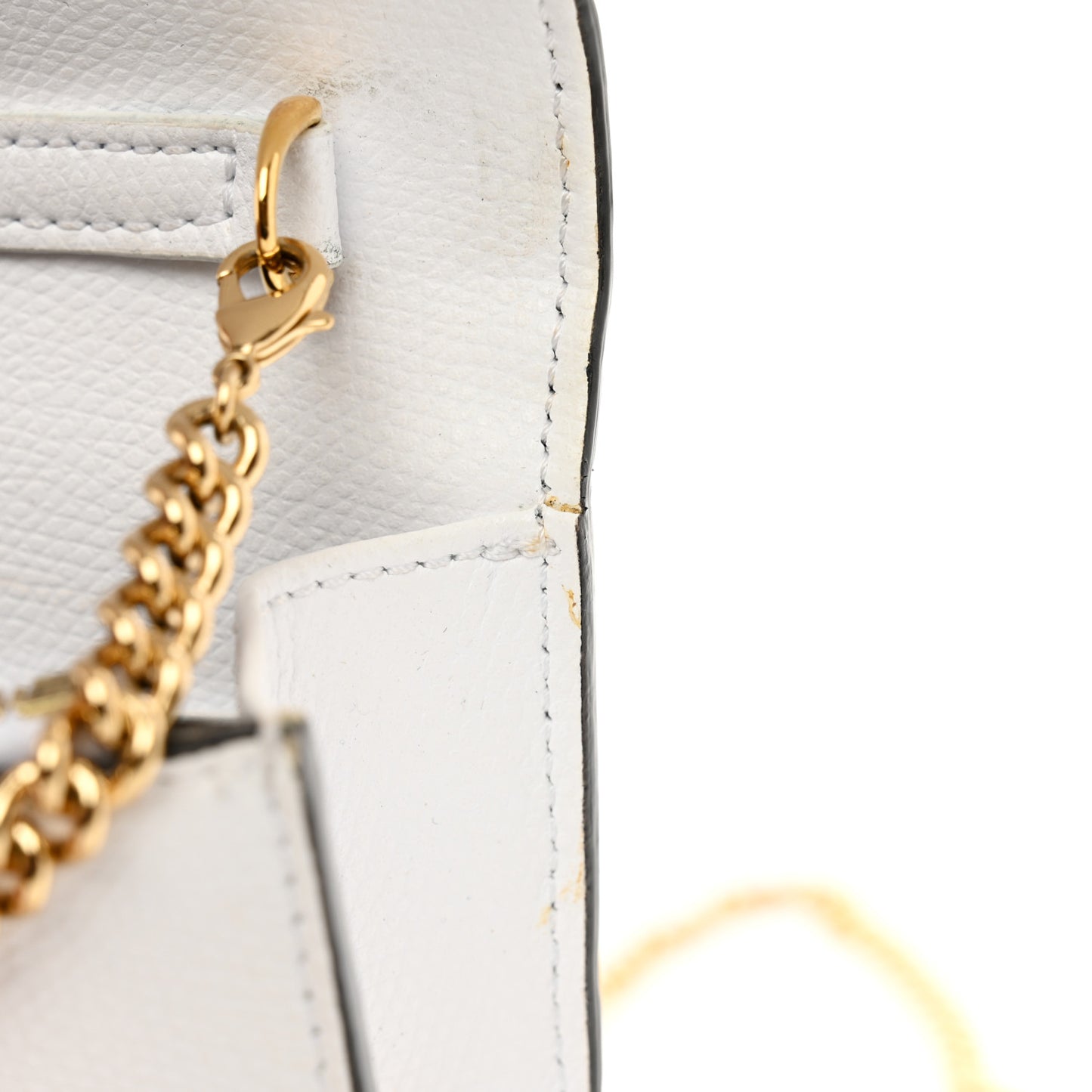 Vitello Cruise F is Fendi FF 1974 Embossed Medium Envelope Wallet On Chain Optical White Maya Black
