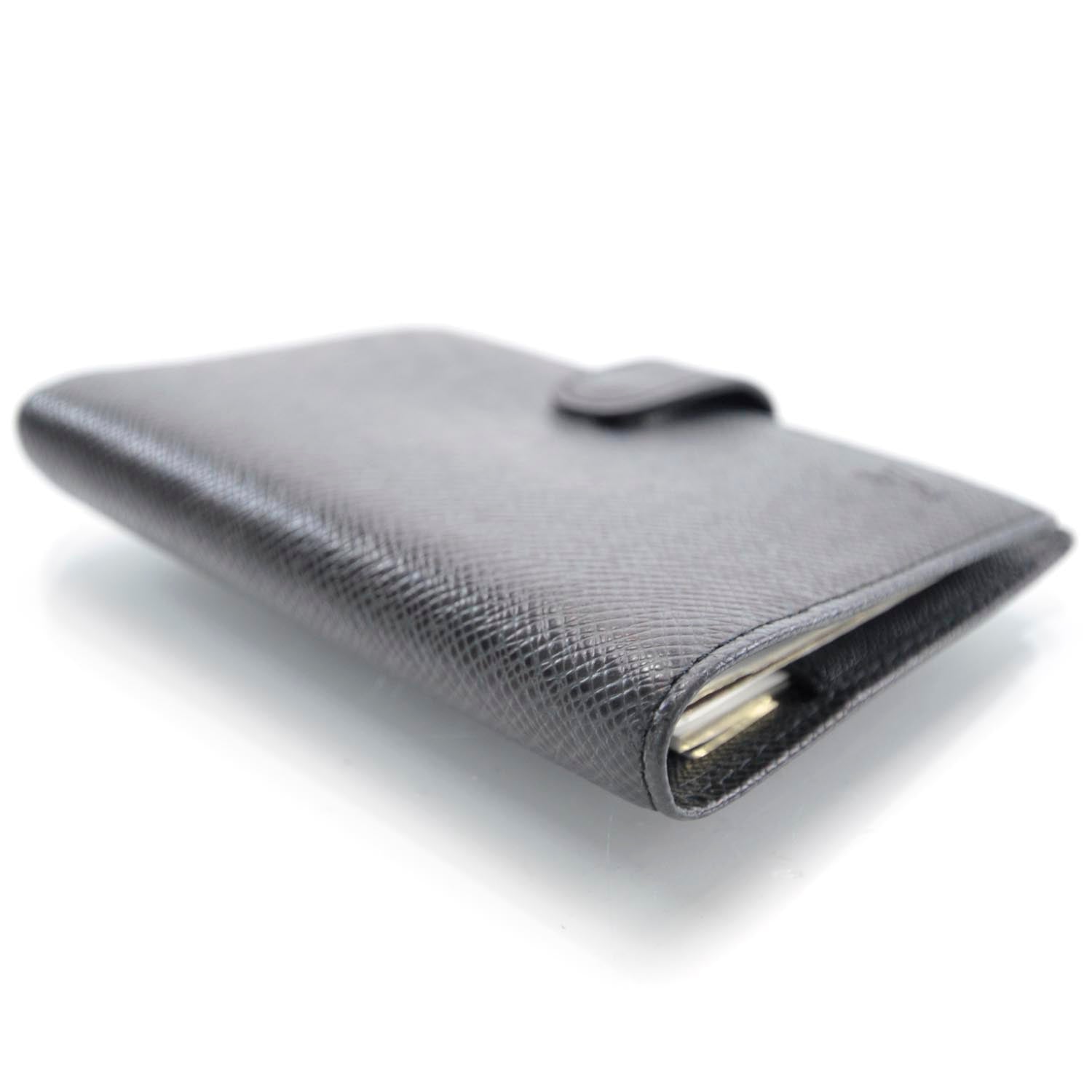 Louis Vuitton Taiga Small Ring Agenda 4 of 10