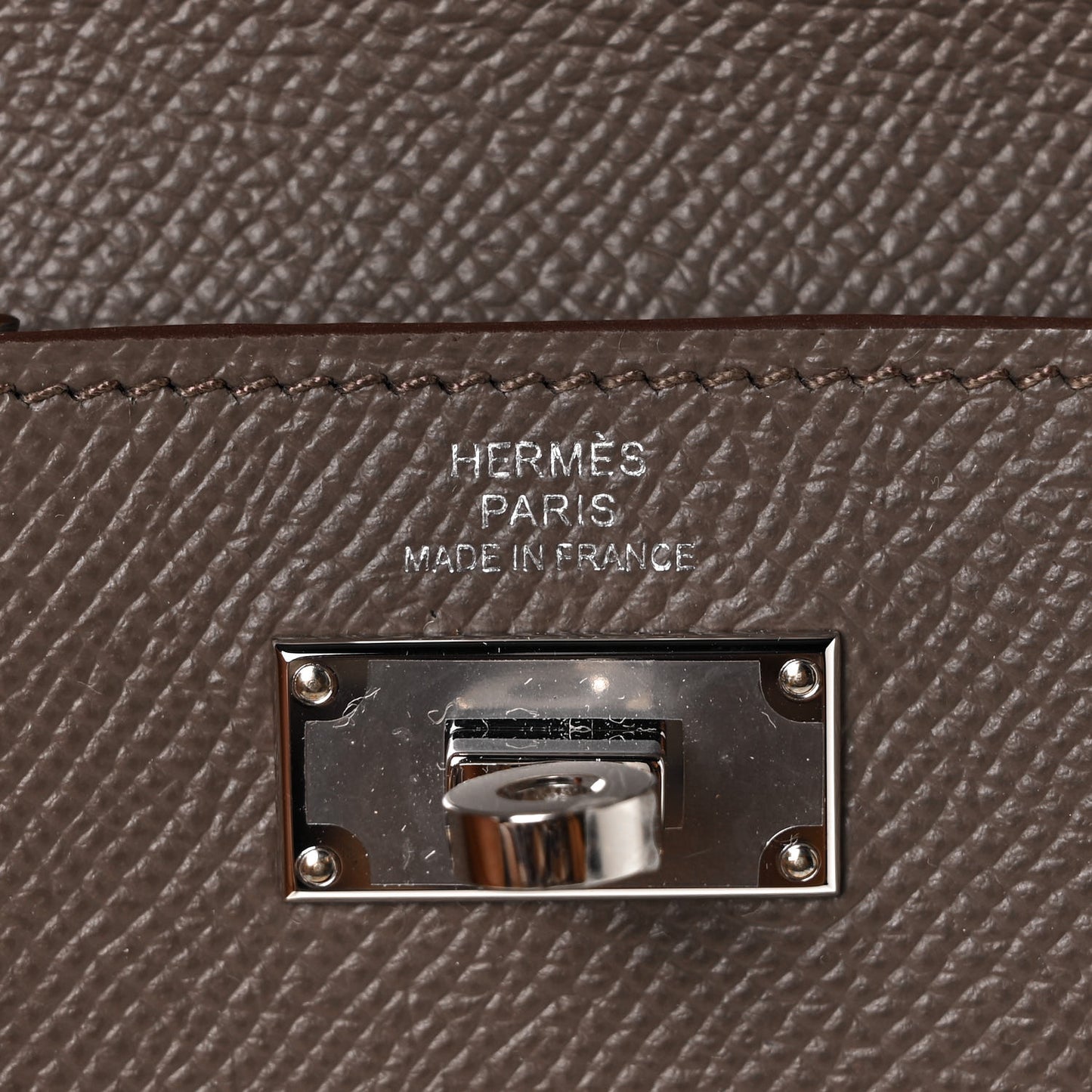 Epsom Kelly Pocket Compact Wallet Etain