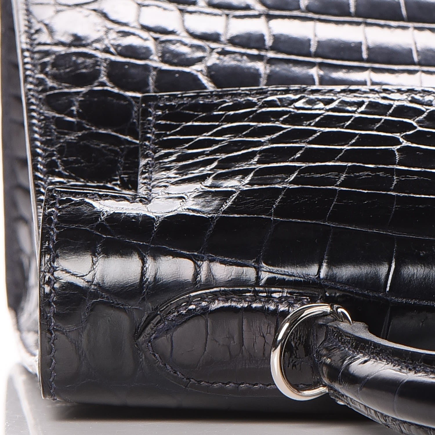 Hermes Shiny Niloticus Crocodile Kelly Sellier 32 10 of 36